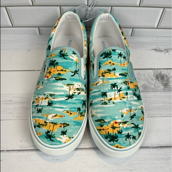 Old Navy Size:6 Slip On Sneaker’s Multi Color Upper: Textile Super Cute - Picture 1 of 6